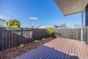 7/21 Peachgrove Road, Te Atatu Peninsula