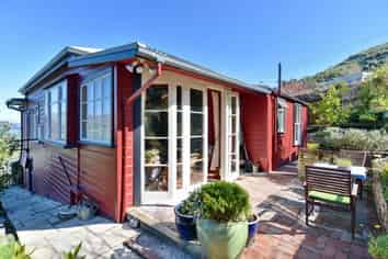 4 Somes Road, Lyttelton