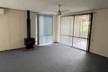 2/141 Carnoustie Drive, Manurewa