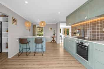 2162 Herbert Hampden road, Herbert