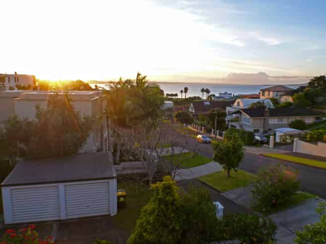 1/13 Kaimata Street, St Heliers