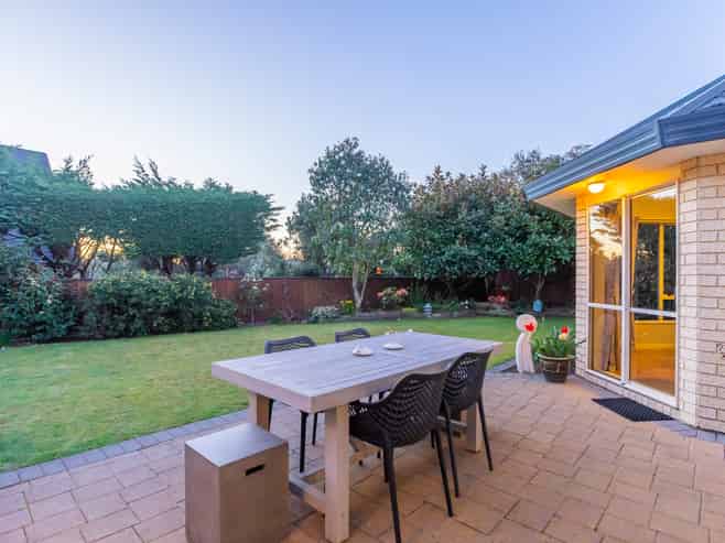 138 Milne Drive, Paraparaumu
