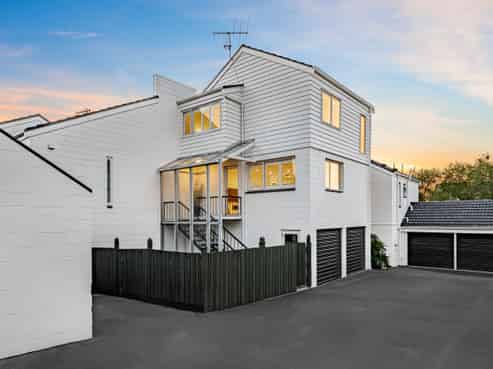 7/8 Hamilton Road, Herne Bay