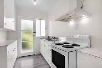 9/44 Sarsfield Street, Herne Bay
