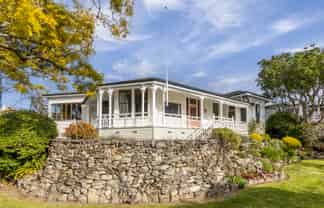 2 Lambton Road, Hospital Hill