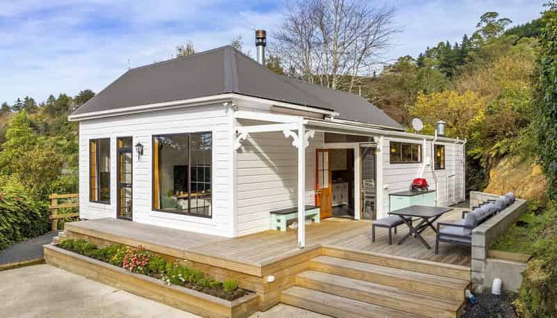 18 Coombe Hay Terrace, Careys Bay