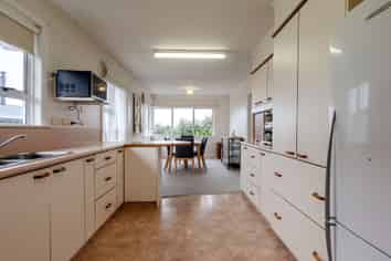 15 Domain Terrace, KARORO