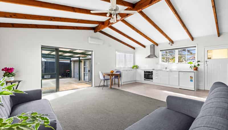 2/14 Storkey Street, Marewa
