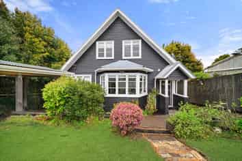 121  Fairview Avenue, Fairview Heights
