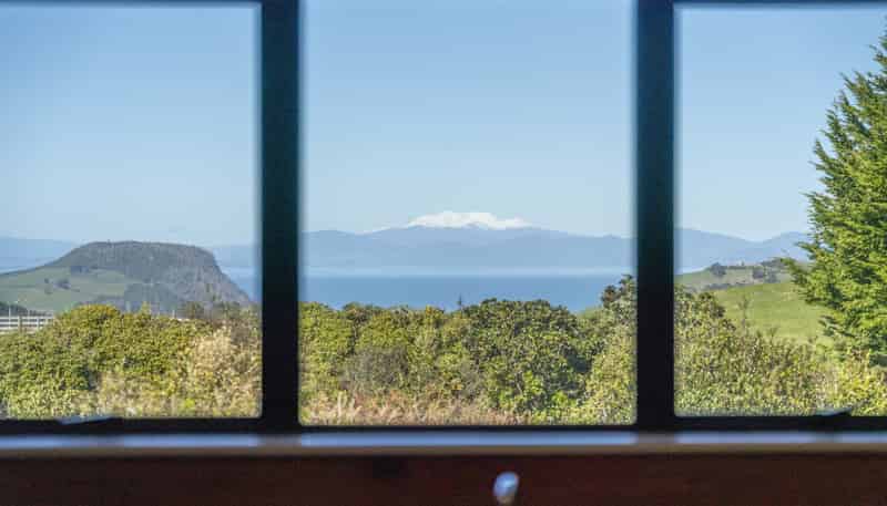 18 Whakaroa Road, Kinloch
