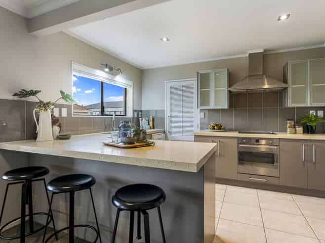 2/4 Melanesia Road, Kohimarama
