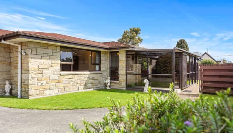 115B Grace Road, Avenues