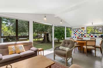 218 Patuwai Drive, Whangamata