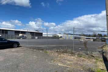 Huge, Secure Industrial Yard