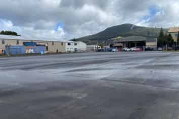 Huge, Secure Industrial Yard