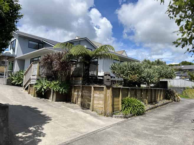 76 Oranga Street, Westown