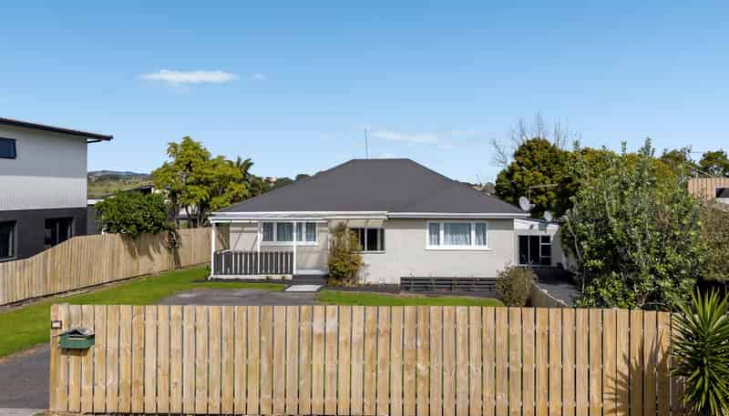 84 Karaka Road, Beachlands