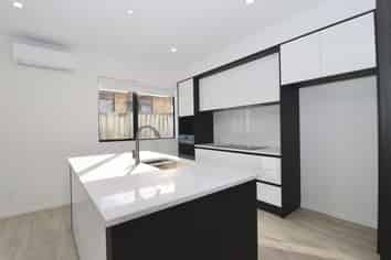 8 Britannia Place, Half Moon Bay