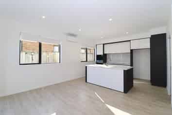 8 Britannia Place, Half Moon Bay