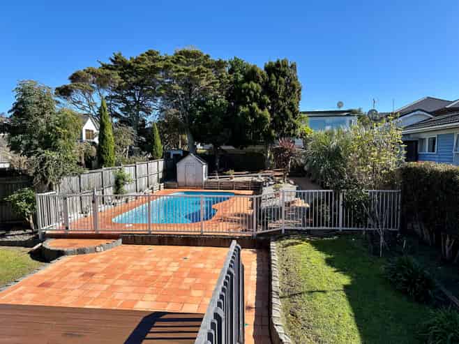 11 Katui Street, Castor Bay