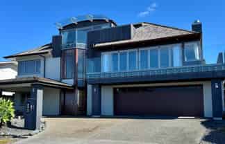 11 Katui Street, Castor Bay