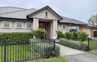 2 Heathridge Place, Lincoln