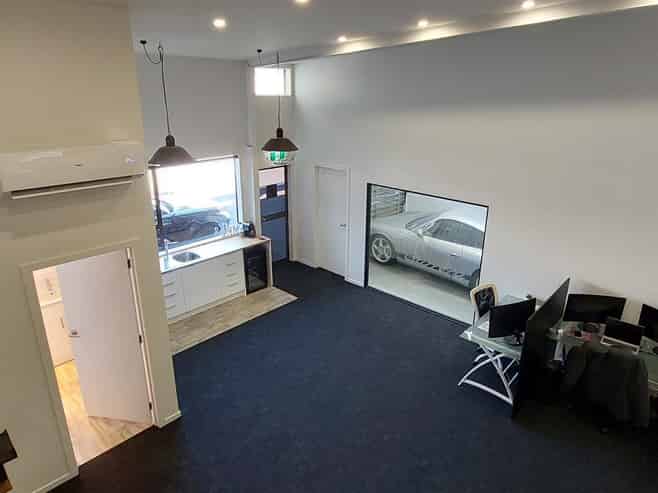 Newly Refurbished Unit