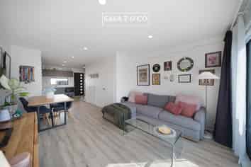 2/16 Putini Road, Mangere Bridge