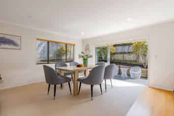 42 Seresin Crescent, Flat Bush