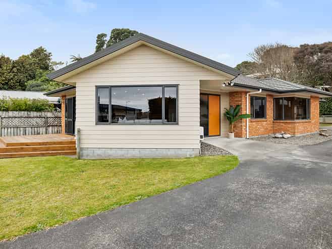 15A Marchant Place, Westown