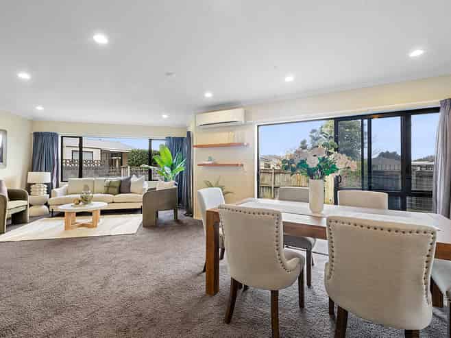 15A Marchant Place, Westown