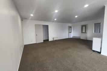 12 Larkspur Court, The Gardens