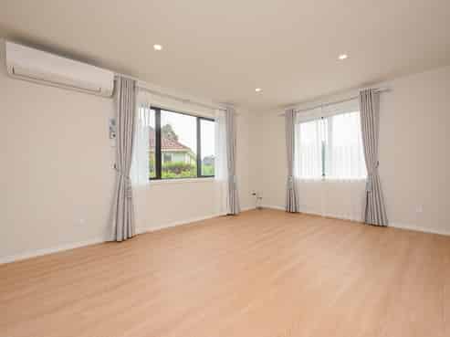 32 Larsen Street, Otara