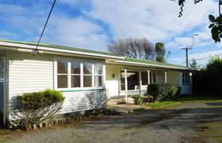 12 Arawhata Rd, Paraparaumu