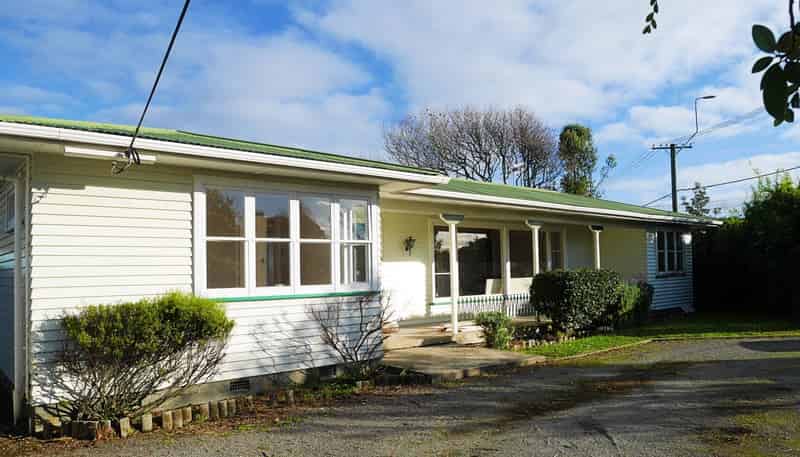 12 Arawhata Rd, Paraparaumu