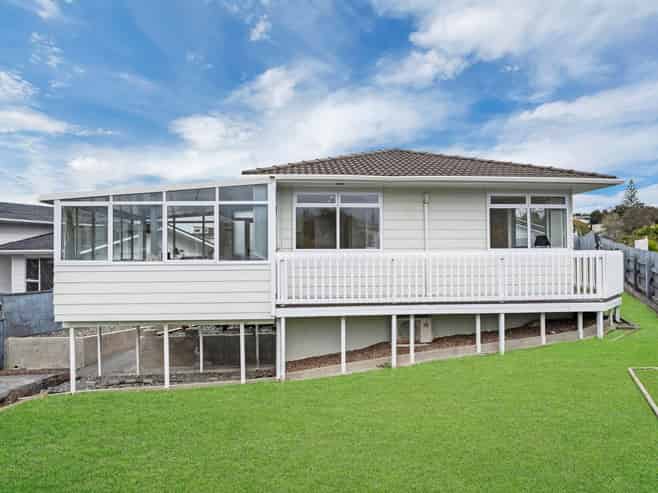 99 Sycamore Drive, Sunnynook