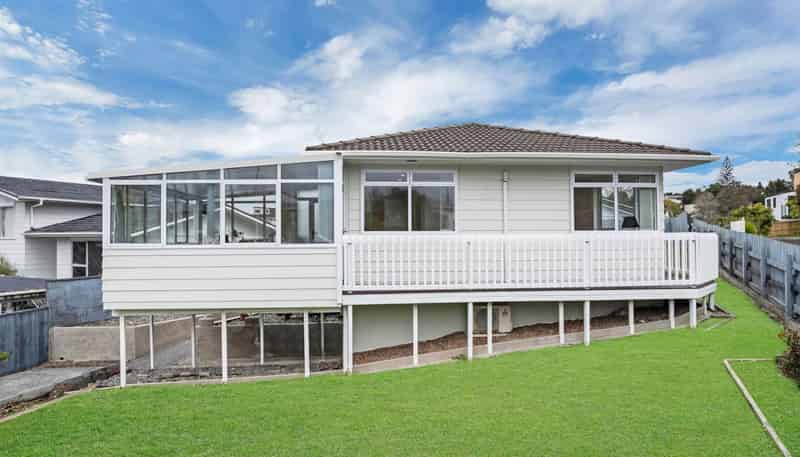 99 Sycamore Drive, Sunnynook