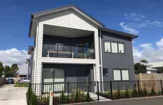 1/8 Coates Street, Hamilton East