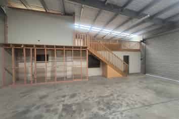 Blenheim Road Warehouse and Office