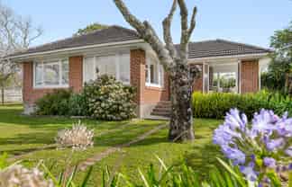 6 Redlands Grove, Swanson