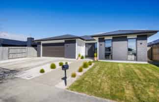 29 Sardinia Grove, Fitzherbert