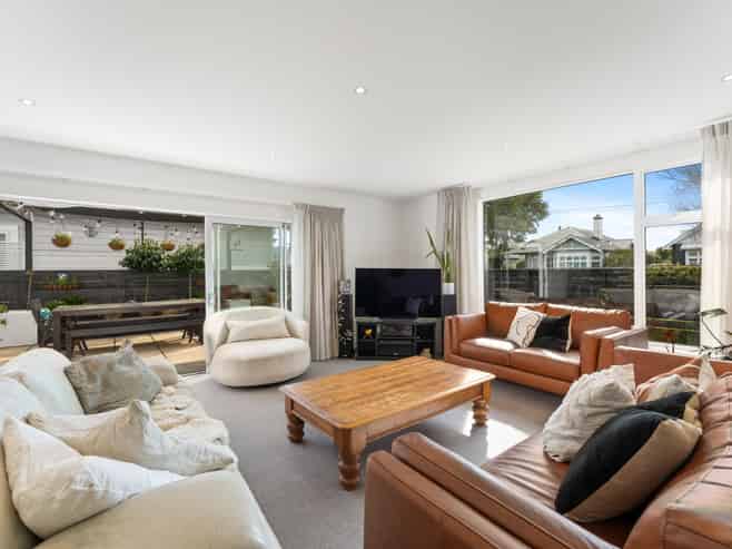 33 Ings Avenue, Saint Clair