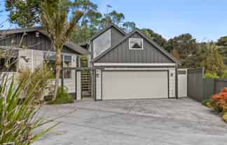 43 Onedin Place, Titirangi
