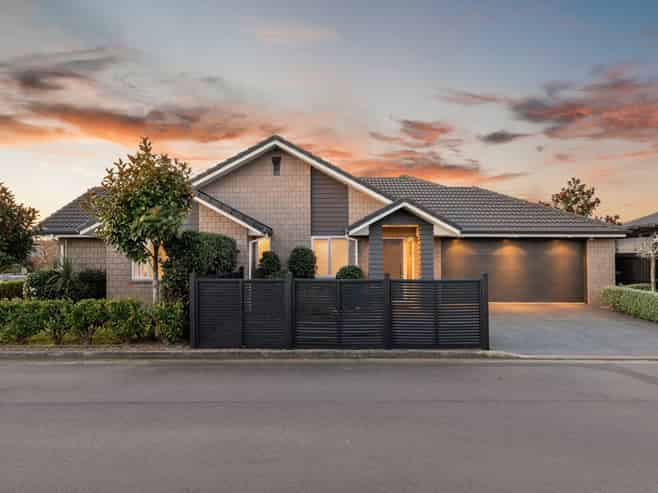 1 Minorca Lane, Burwood
