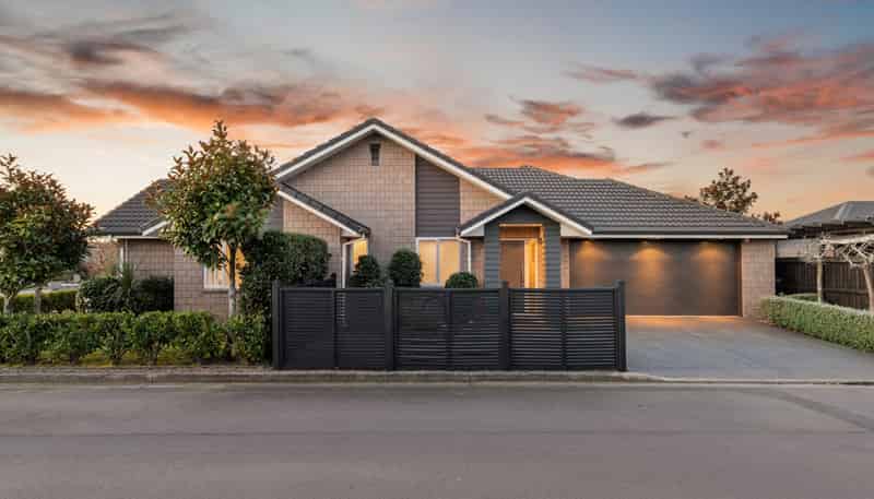 1 Minorca Lane, Burwood