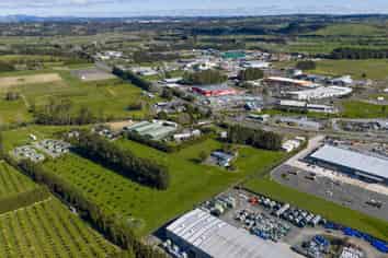 3.3HA DEVELOPMENT LAND ON STATE HIGHWAY 10
