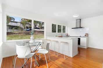 1/1 Nea Place, Hillcrest