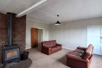 99 Monmouth Road, Midhirst