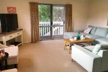 6B Greenridge Court, Glenfield