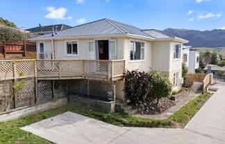 5 Mahoe Street, Tawa